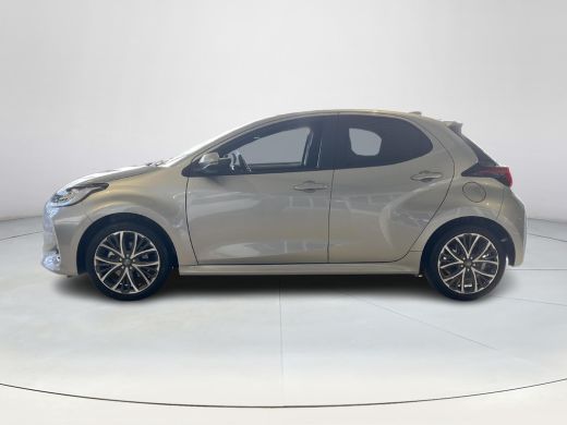 Toyota Yaris 1.5 Hybrid 130 Executive | Uit voorraad leverbaar! | ActivLease financial lease