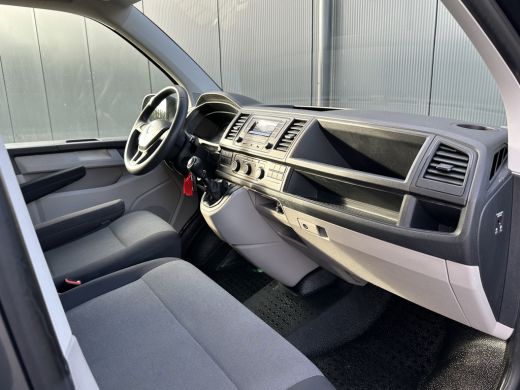 Volkswagen Transporter 2.0 TDI / L1H1 / 1e EIGENAAR / AIRCO / CRUISE / BLUETOOTH / LMV / 3-ZITS ActivLease financial lease
