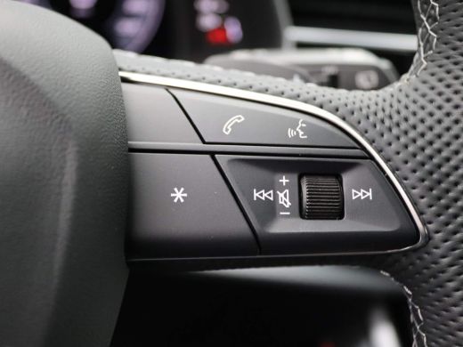 Audi Q8 55 TFSI e quattro Pro Line S 394PK Tiptronic Advanced Onderstel, Panoramadak, 360 gr. camera, tre... ActivLease financial lease