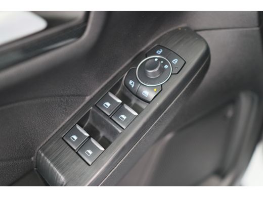 Ford Kuga 2.5 PHEV ST-Line | Navigatie | Camera | Keyless | Clima | Parkeersensoren V+A | Lichtmetalen Velg... ActivLease financial lease