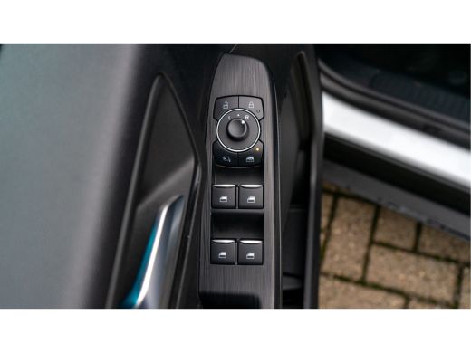 Ford Kuga 2.5 PHEV 225PK ST-Line Gratis Trekhaak! | Standverwarming | Camera achter | Climate Control | Cru... ActivLease financial lease