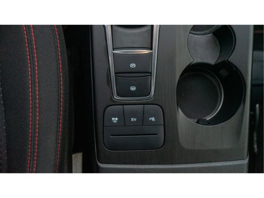 Ford Kuga 2.5 PHEV 225PK ST-Line Gratis Trekhaak! | Standverwarming | Camera achter | Climate Control | Cru... ActivLease financial lease