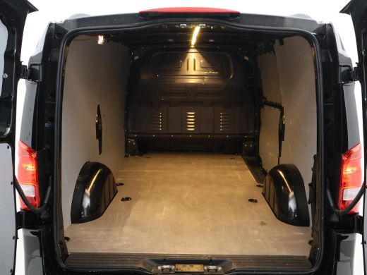 Mercedes Vito 114 CDI AUT7 LANG + LED / CAMERA / NAVIGATIE / TREKHAAK ActivLease financial lease