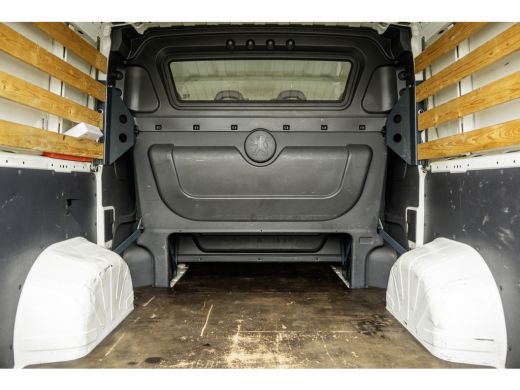 Peugeot Boxer **2.0 BlueHDI L1H1 | Euro 6 | 7-Persoons | nieuwe motor | Cruise | Airco | Camera | DC** ActivLease financial lease