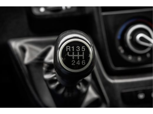 Peugeot Boxer **2.0 BlueHDI L1H1 | Euro 6 | 7-Persoons | nieuwe motor | Cruise | Airco | Camera | DC** ActivLease financial lease