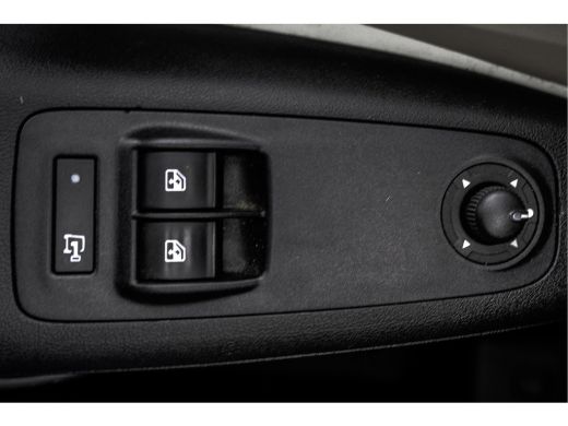 Peugeot Boxer **2.0 BlueHDI L1H1 | Euro 6 | 7-Persoons | nieuwe motor | Cruise | Airco | Camera | DC** ActivLease financial lease