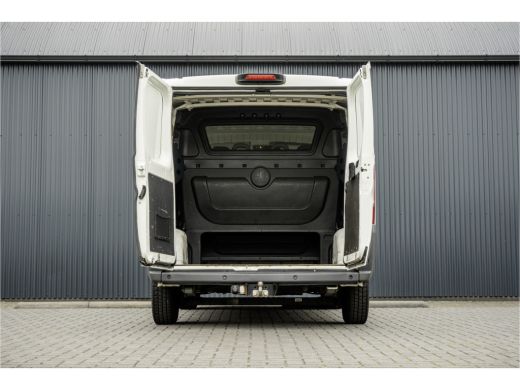 Peugeot Boxer **2.0 BlueHDI L1H1 | Euro 6 | 7-Persoons | nieuwe motor | Cruise | Airco | Camera | DC** ActivLease financial lease