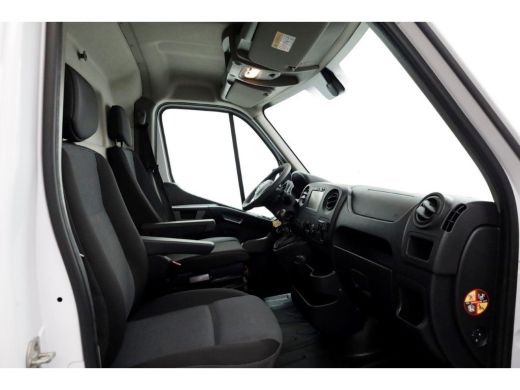 Renault Master T35 2.3 dCi 170pk E6 L2H2 Airco/Navi 03-2018 ActivLease financial lease
