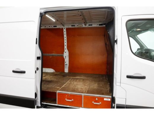 Renault Master T35 2.3 dCi 170pk E6 L2H2 Airco/Navi 03-2018 ActivLease financial lease