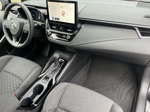 Toyota Corolla Touring Sports Hybrid 140 Business | Demonstratie auto | Night sky black metallic | ActivLease financial lease