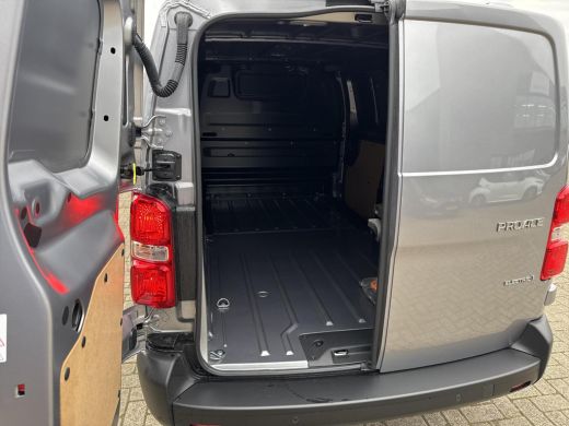 Toyota PROACE Electric Worker Challenger Extra Range Long L2 75 kWh Toyota PROACE Electric Worker Challenger Extra Range Long 7... ActivLease financial lease