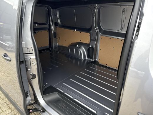 Toyota PROACE Electric Worker Challenger Extra Range Long L2 75 kWh Toyota PROACE Electric Worker Challenger Extra Range Long 7... ActivLease financial lease