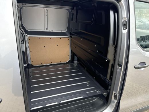 Toyota PROACE Electric Worker Challenger Extra Range Long L2 75 kWh Toyota PROACE Electric Worker Challenger Extra Range Long 7... ActivLease financial lease