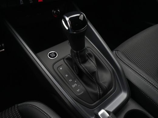 Audi A1 Sportback 25 TFSI S edition Verw. voorstoelen Keyless Climate control CarPlay ActivLease financial lease