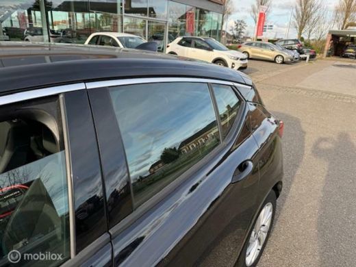 Opel Astra 1.0 Business+ Navigatie , Climaat , Parkeerhulp achter , Velgen 17 inch , Zwart metaallak , deale... ActivLease financial lease