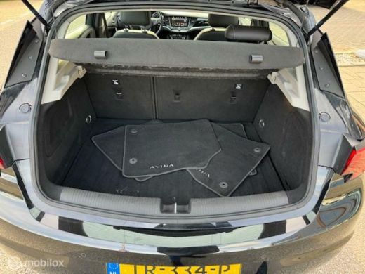 Opel Astra 1.0 Business+ Navigatie , Climaat , Parkeerhulp achter , Velgen 17 inch , Zwart metaallak , deale... ActivLease financial lease
