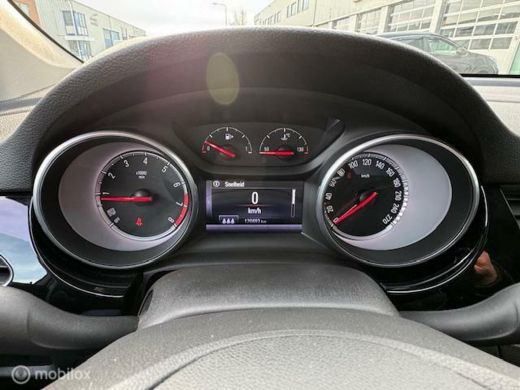 Opel Astra 1.0 Business+ Navigatie , Climaat , Parkeerhulp achter , Velgen 17 inch , Zwart metaallak , deale... ActivLease financial lease
