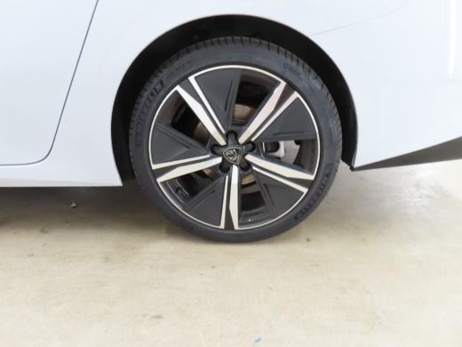 Peugeot 308 SW 1.2 PureTech GT VERWACHT | Navigatie | Elek. bestuurderstoel | Alcantara bekleding ActivLease financial lease