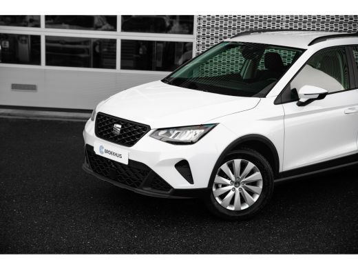 Seat Arona SEAT Style | Airconditioning automatisch met 2-zone-temperatuurregeling | Automatisch dimmende bi... ActivLease financial lease