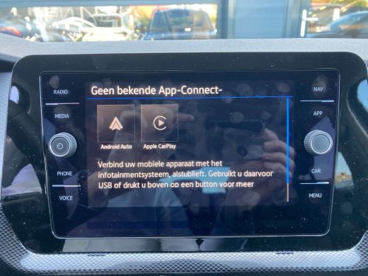 Volkswagen T-Cross 1.0 TSI 95 pk Life Edition | Multimedia pakket | Comfort pakket | Stoelverwarming | Apple Carplay | ActivLease financial lease
