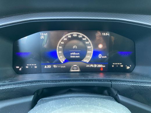 Volkswagen T-Cross 1.0 TSI 95 pk Life Edition | Multimedia pakket | Comfort pakket | Stoelverwarming | Apple Carplay | ActivLease financial lease