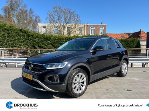 Volkswagen T-Roc 1.0 TSI 115 pk Life Edition | Comfort pakket | Apple Carplay | Keyless Entry | Achteruitrijcamera | Volkswagen T-Roc 1.0 TSI 115 pk Life Edition | Comfort pakket | Apple Carplay | Keyless Entry | Achteruitrijcamera |