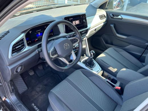 Volkswagen T-Roc 1.0 TSI 115 pk Life Edition | Comfort pakket | Apple Carplay | Keyless Entry | Achteruitrijcamera | ActivLease financial lease