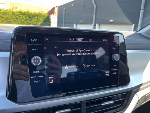 Volkswagen T-Roc 1.0 TSI 115 pk Life Edition | Comfort pakket | Apple Carplay | Keyless Entry | Achteruitrijcamera | ActivLease financial lease