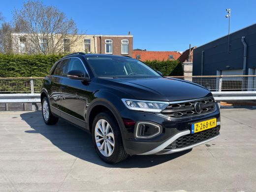 Volkswagen T-Roc 1.0 TSI 115 pk Life Edition | Comfort pakket | Apple Carplay | Keyless Entry | Achteruitrijcamera | ActivLease financial lease