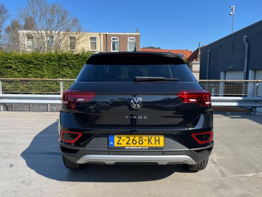Volkswagen T-Roc 1.0 TSI 115 pk Life Edition | Comfort pakket | Apple Carplay | Keyless Entry | Achteruitrijcamera | ActivLease financial lease
