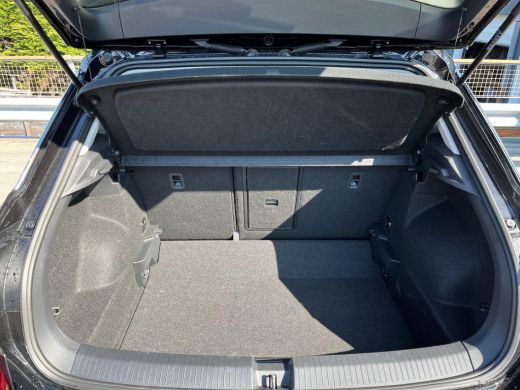 Volkswagen T-Roc 1.0 TSI 115 pk Life Edition | Comfort pakket | Apple Carplay | Keyless Entry | Achteruitrijcamera | ActivLease financial lease