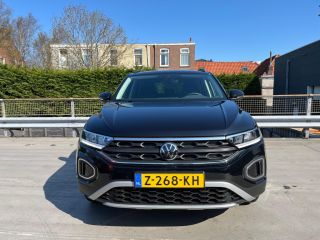Volkswagen T-Roc 1.0 TSI 115 pk Life Edition | Comfort pakket | Apple Carplay | Keyless Entry | Achteruitrijcamera |