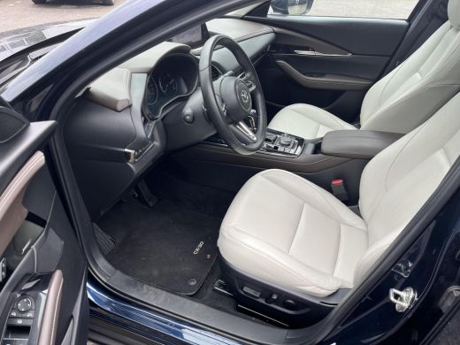 Mazda CX-30 2.0 e-SkyActiv-X M Hybrid Luxury | elektrisch glazen schuif-/kanteldak| BOSE Audio| Apple Carplay... ActivLease financial lease