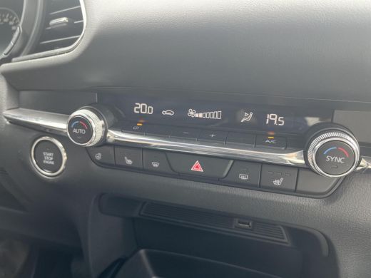 Mazda CX-30 2.0 e-SkyActiv-X M Hybrid Luxury | elektrisch glazen schuif-/kanteldak| BOSE Audio| Apple Carplay... ActivLease financial lease