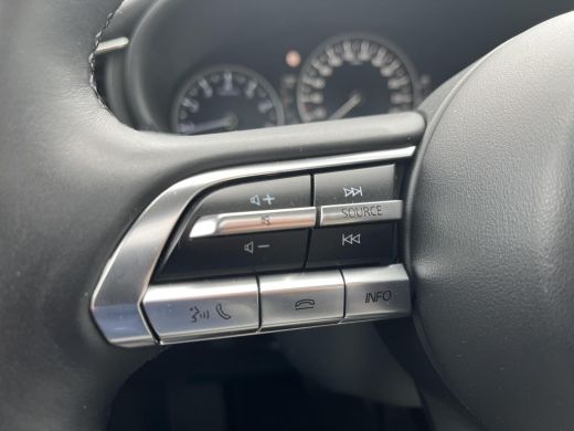 Mazda CX-30 2.0 e-SkyActiv-X M Hybrid Luxury | elektrisch glazen schuif-/kanteldak| BOSE Audio| Apple Carplay... ActivLease financial lease