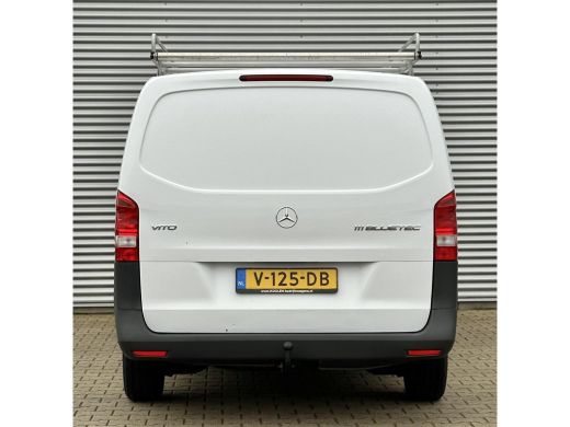 Mercedes Vito 111 CDI L2 Trekhaak airco. weinig km's Mercedes-Benz Vito 111 CDI Lang Trekhaak airco. weinig km's ActivLease financial lease