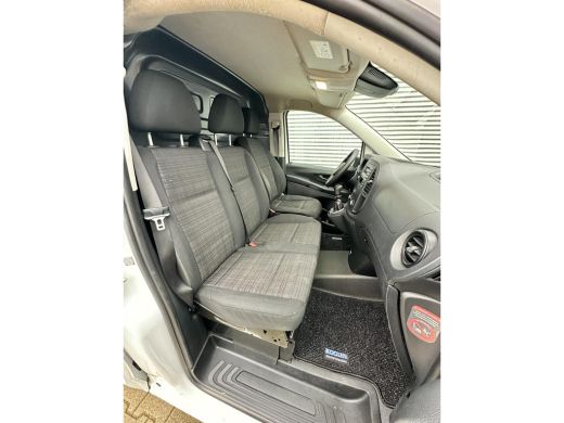 Mercedes Vito 111 CDI L2 Trekhaak airco. weinig km's Mercedes-Benz Vito 111 CDI Lang Trekhaak airco. weinig km's ActivLease financial lease