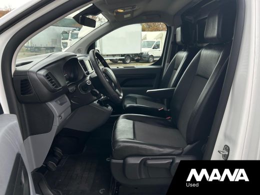 Peugeot Expert 1.5 BlueHDI 100PK Navigatie Airco Bluetooth Trekhaak Cruise control ActivLease financial lease