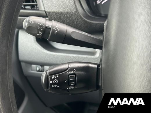 Peugeot Expert 1.5 BlueHDI 100PK Navigatie Airco Bluetooth Trekhaak Cruise control ActivLease financial lease