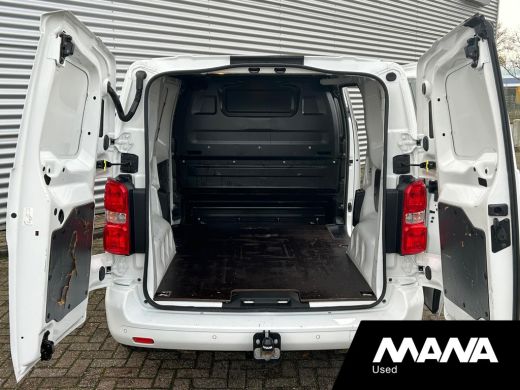 Peugeot Expert 1.5 BlueHDI 100PK Navigatie Airco Bluetooth Trekhaak Cruise control ActivLease financial lease