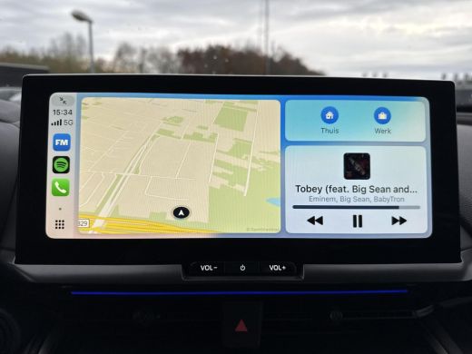 Toyota C-HR 2.0 Plug-in Hybrid 220 Executive **PANORAMADAK/ JBL AUDIO/ STUURVERWARMING** ActivLease financial lease