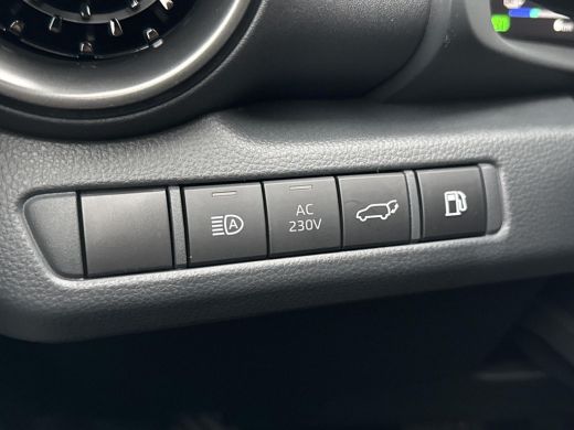 Toyota C-HR 2.0 Plug-in Hybrid 220 Executive **PANORAMADAK/ JBL AUDIO/ STUURVERWARMING** ActivLease financial lease