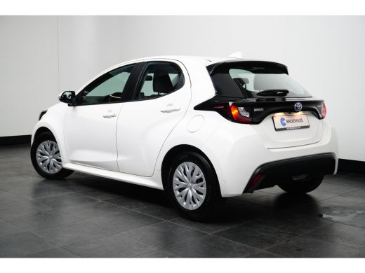 Toyota Yaris 1.5 Hybrid Active | Navigatie | Camera | Climate control | Cruise adaptief | ActivLease financial lease