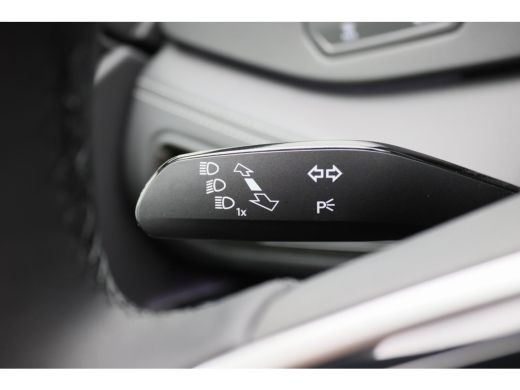 Volkswagen ID.3 Pro 58 kWh 204PK Facelift, achteruitrijcamera, keyless, stuur/stoelverwarming, alarm, 18'' lichtm... ActivLease financial lease