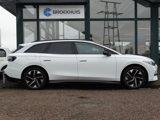 Volkswagen ID.7 Tourer Volkswagen Pro Business | Inclusief € 2000,- inruilvoordeel Inclusief € 2000,- inruilvoordeel ActivLease financial lease