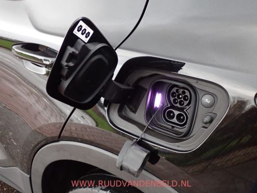 Volvo  XC40 Recharge P8 AWD R-Design SOH 90% KEYLESS/TREKHAAK/CAMERA ActivLease financial lease