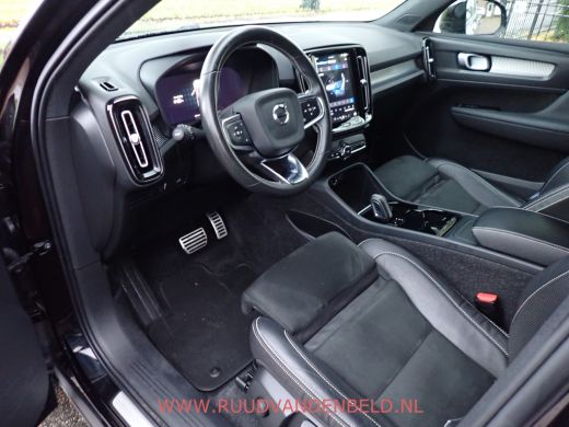 Volvo  XC40 Recharge P8 AWD R-Design SOH 90% KEYLESS/TREKHAAK/CAMERA ActivLease financial lease