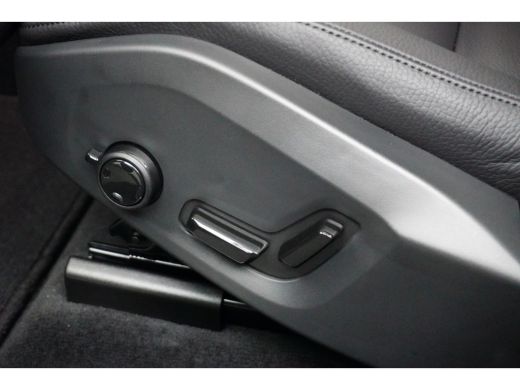 Volvo  XC60 Volvo Recharge T6 AWD Ultimate Bright | Lightning Pack | Luchtvering | 21" lichtmetaal | Gelaagd ... ActivLease financial lease