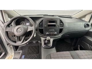 Mercedes Vito 111 CDI L2 Trekhaak airco. weinig km's Mercedes-Benz Vito 111 CDI Lang Trekhaak airco. weinig km's