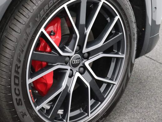 Audi Q5 50 TFSI e S edition 299PK S-Tronic Luchtvering, matrix LED, 360gr. camera, side assist, panoramad... ActivLease financial lease